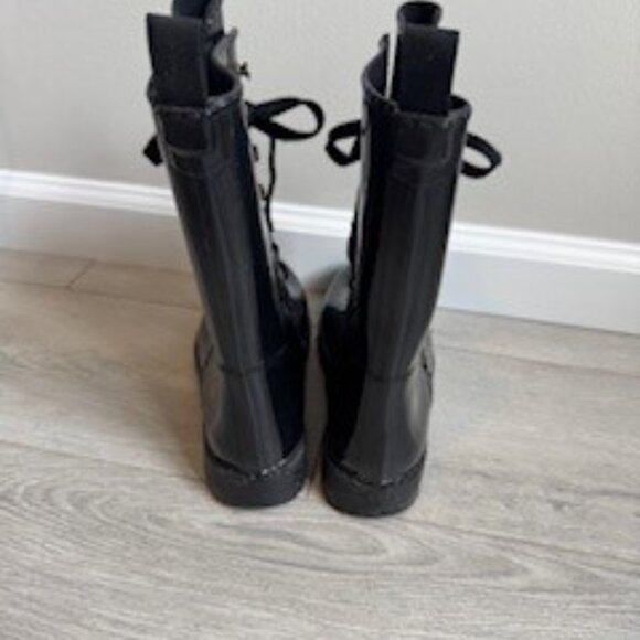 Michael Kors Rubber Rain Lace Up Boots  Black Size 8 - Picture 4 of 9